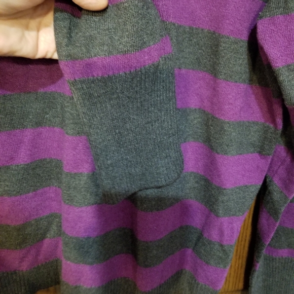 Liz Claiborne Xlg sweater - Picture 3 of 7